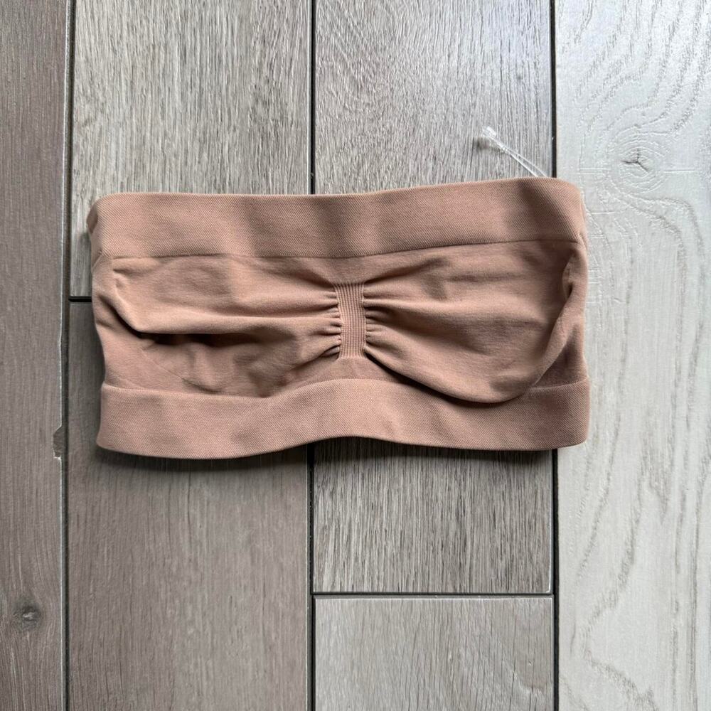 Skims strapless sculpting bra